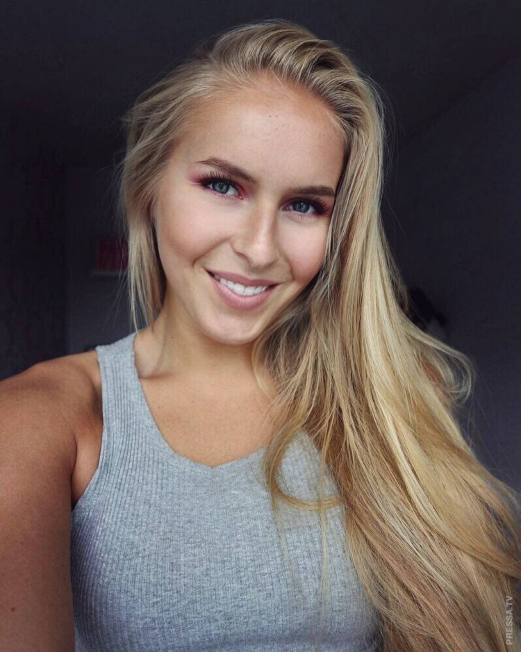 Elle Johnson Snow Maiden