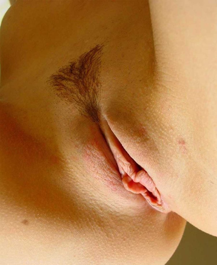 Intimate haircut women