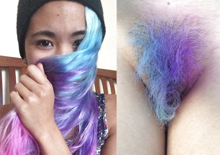 Naked girl with green hair XXX