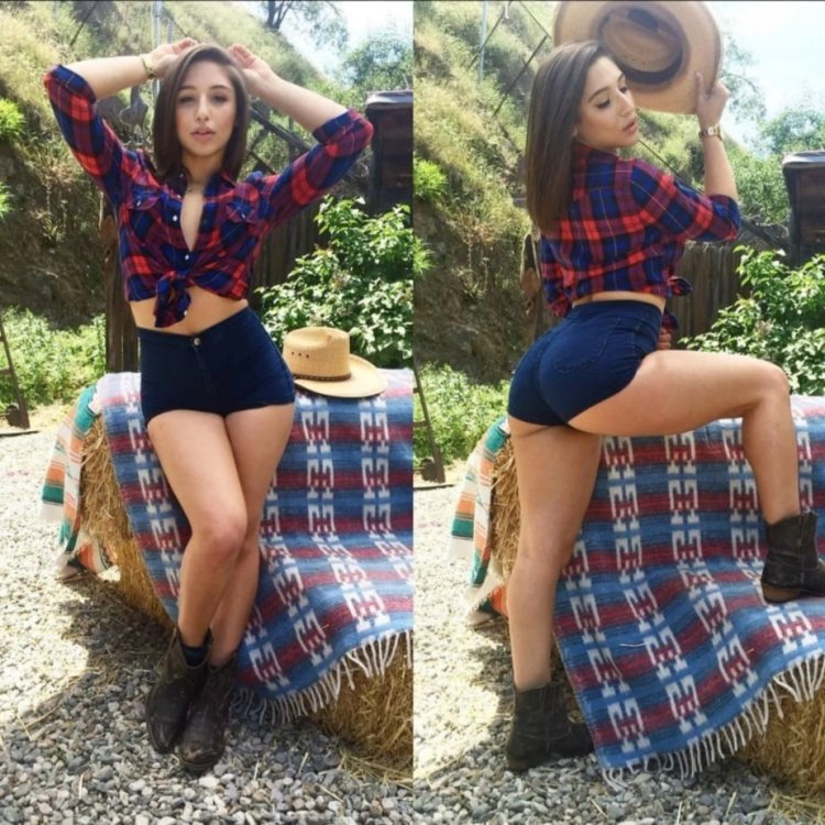 Model Alyona Odintsova