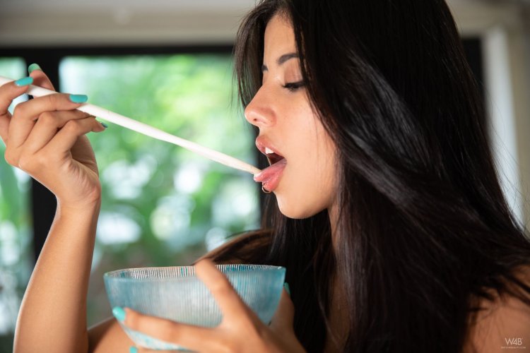 Iris Mittenar photo naked