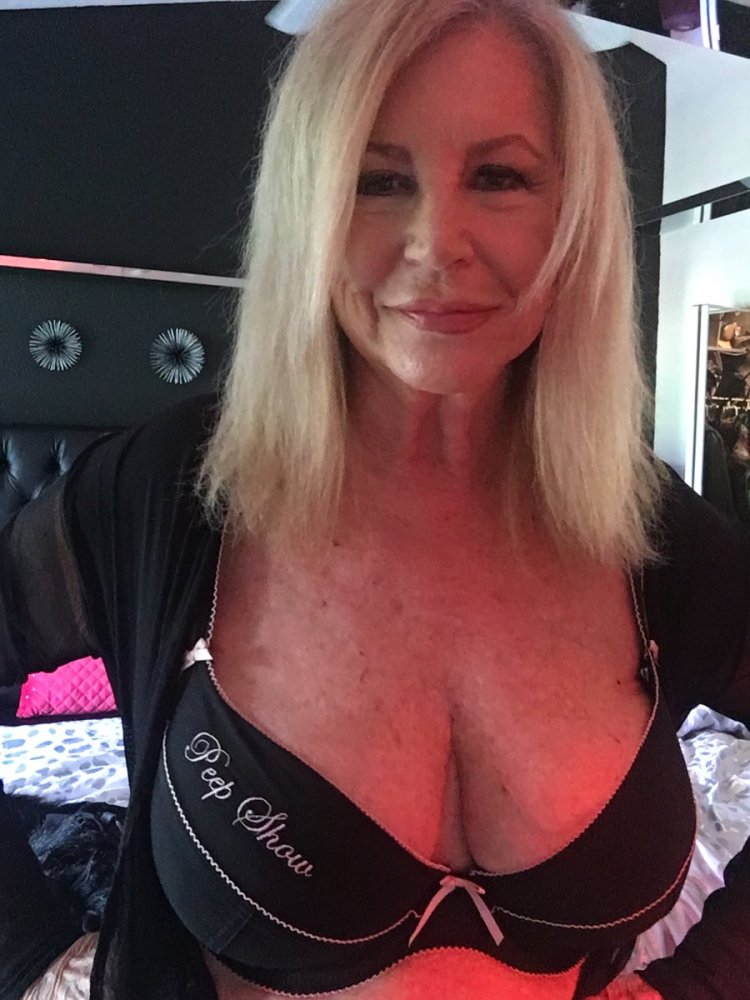 Anneke van Giersbergen in his youth