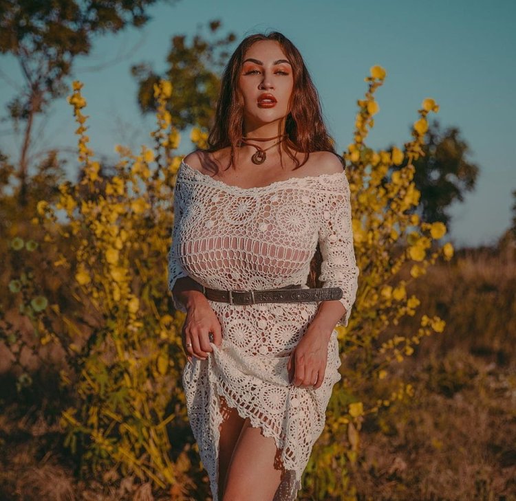 Louisa Khovanski 2020 Juli