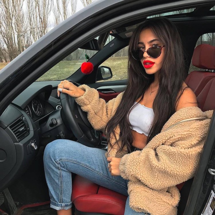 Claudia Tihan Bikini