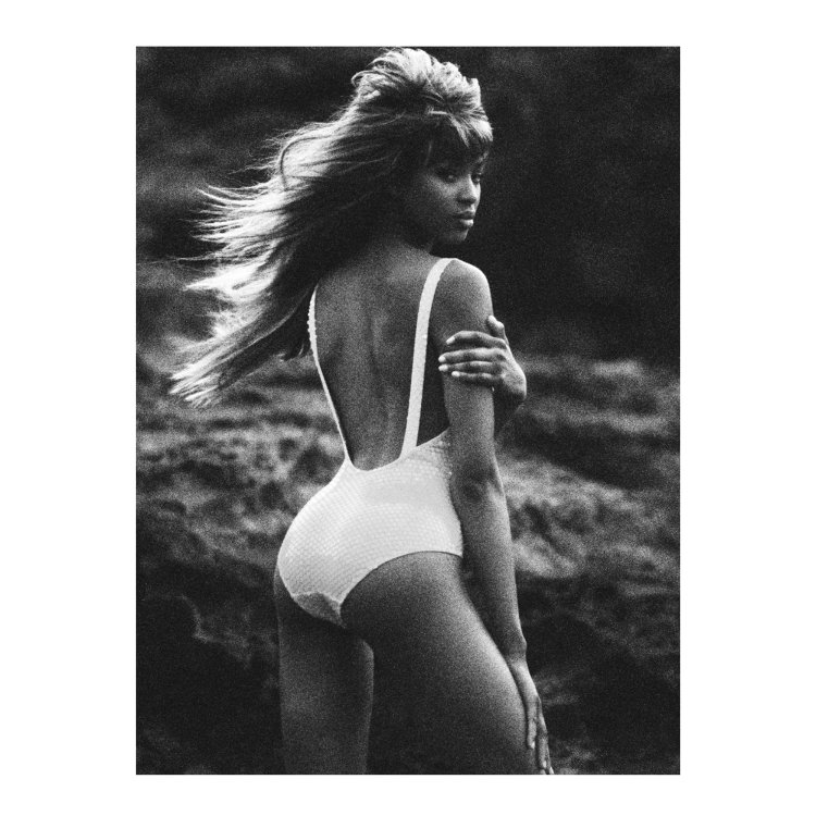 Erica Campbell in red naked