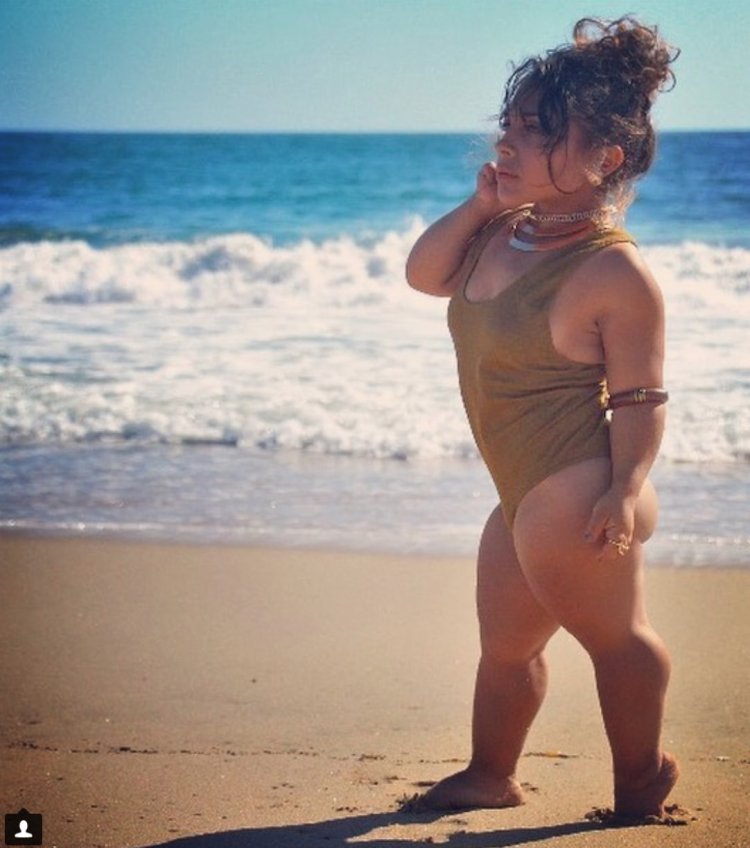 Beautiful dwarf girls