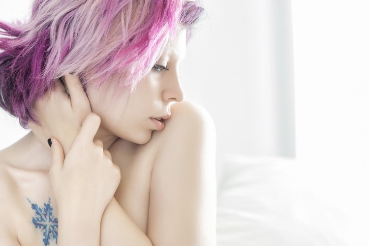 Very beautiful tender purple hair with short