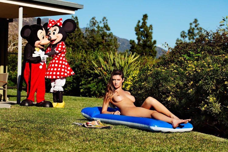 Ashley Adams Squirt Brazzers