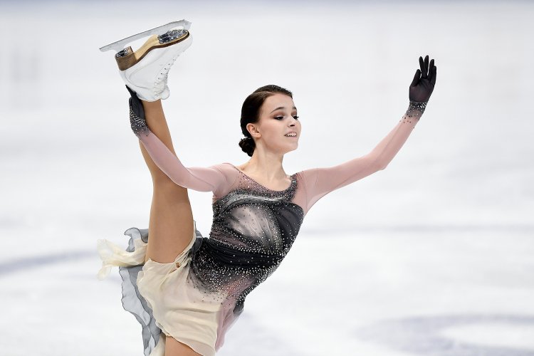 Vyacheslav Shcherbakov, model Kate Kostyanetskaya