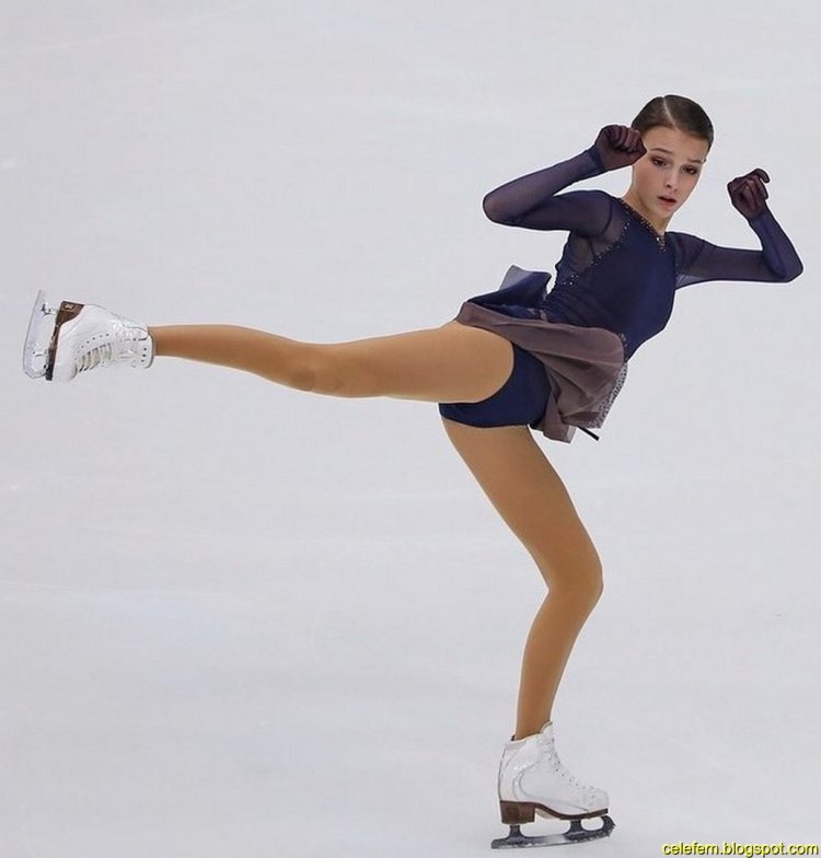 Anna Shcherbakova skater 2021