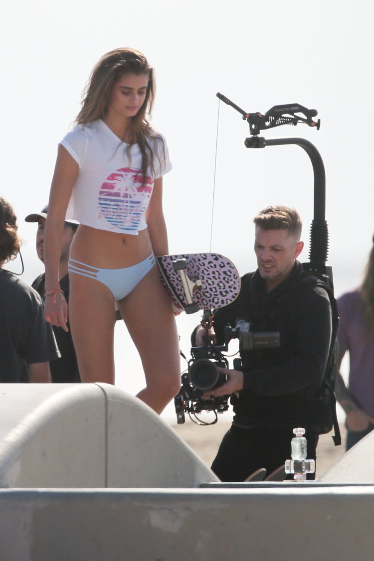 Taylor Hill hot photos