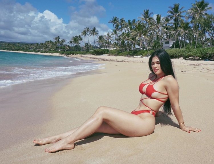 Rachel Sheer 18 years old