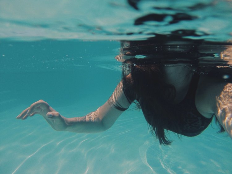 Kate Apton Swimsuit 2018