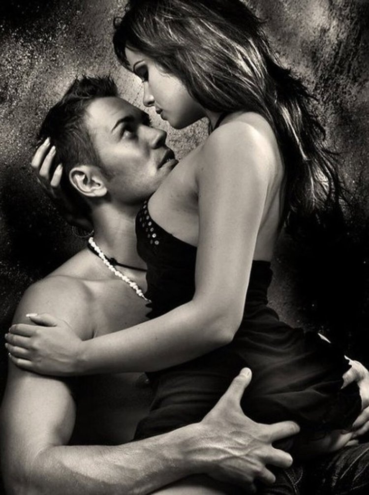 Bald man Johnny synth