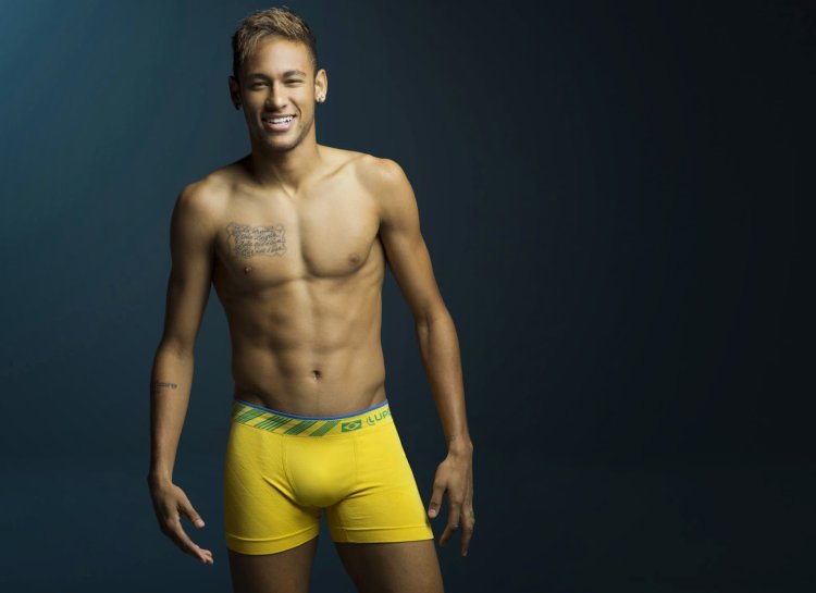 Neymar torso 2020
