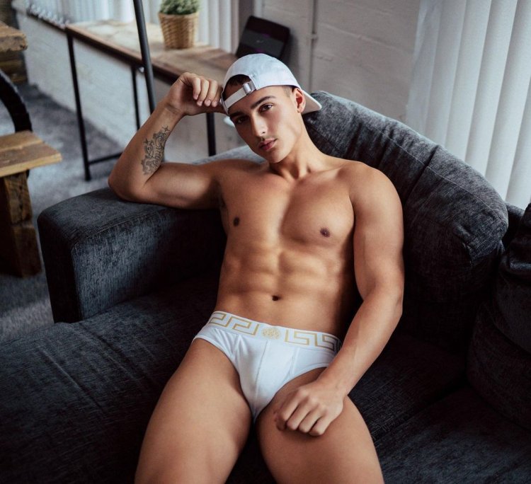 Levy Van Wilgen participant in the show "Love Island"