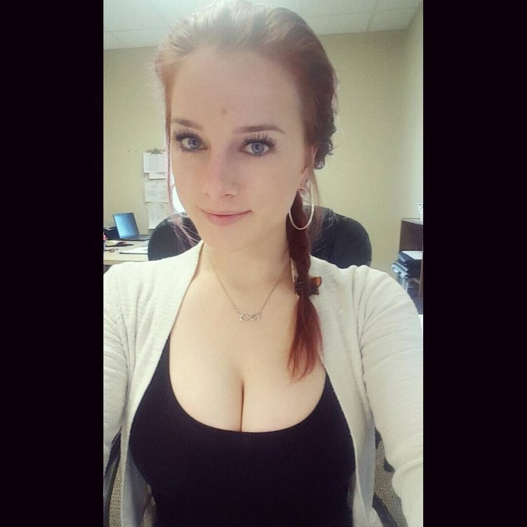 Tay Michele in full height