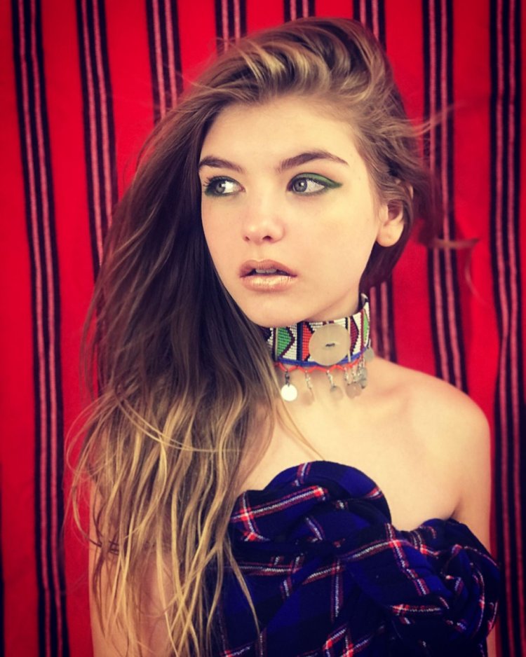 Lyliana Wray Nipples