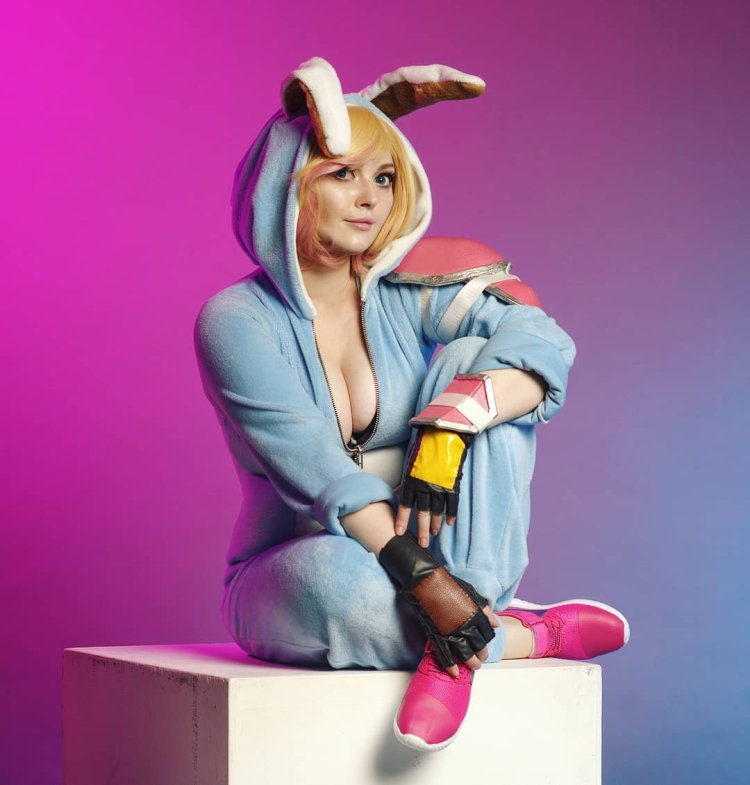 Bunny Olya Cosplay