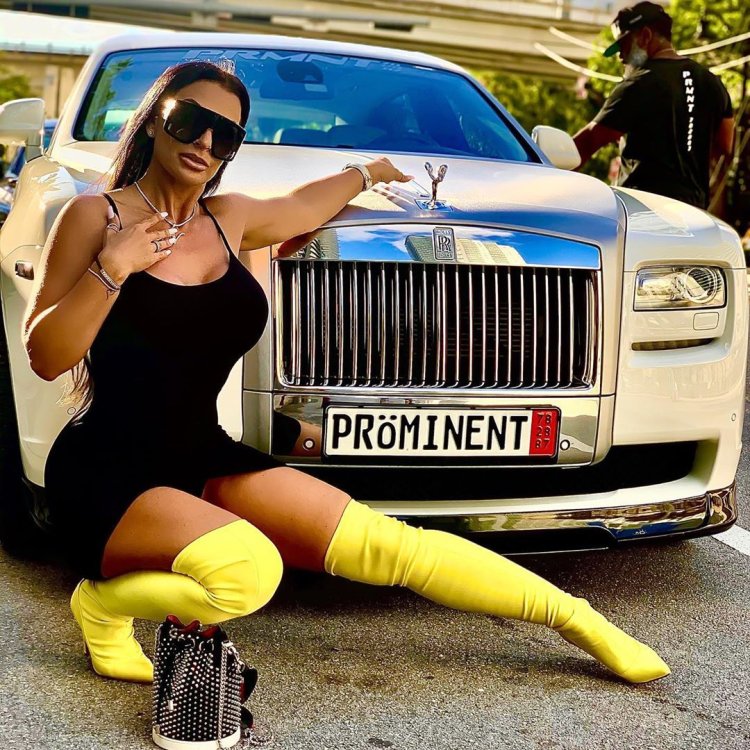 Milena Velba and Nadine Jansen