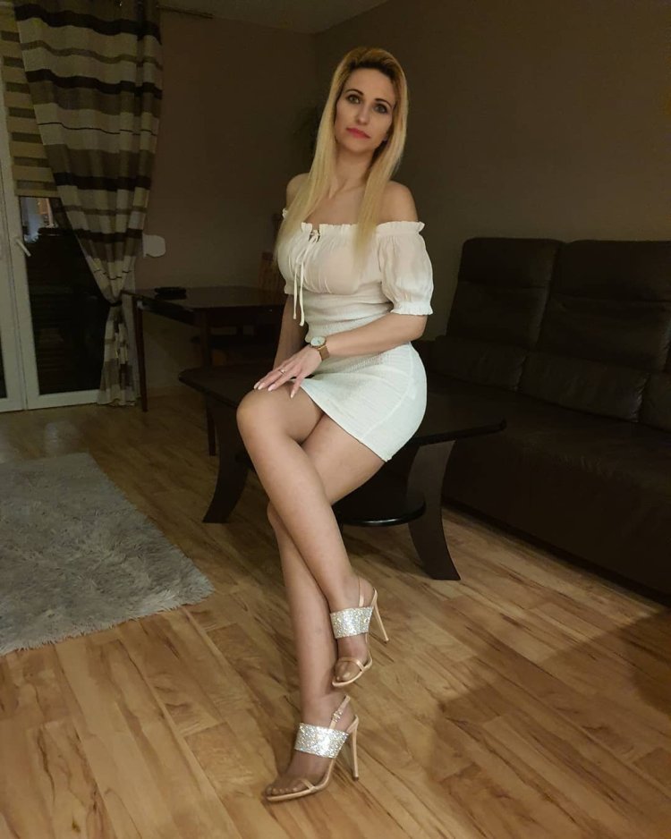 Gosia StryCharczuk in a swimsuit