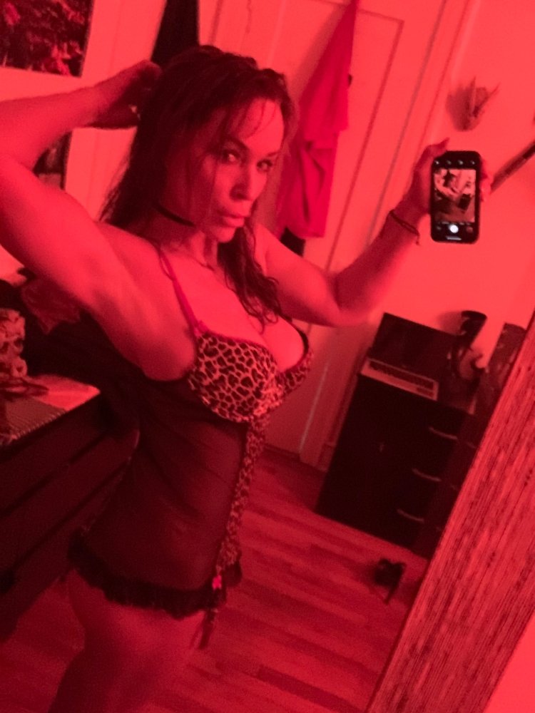 Rachel Mortenson photo shoot