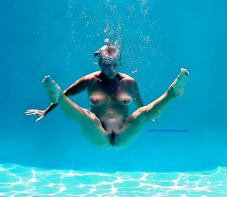 Girl Diving Art