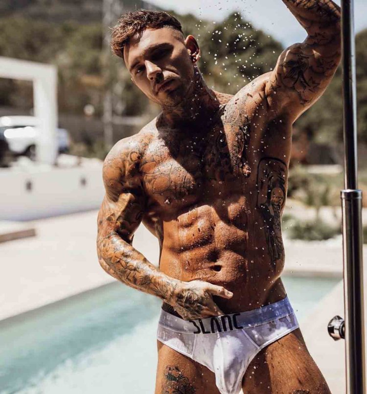 Andria and Lilly (Andria and Lilly Threeway