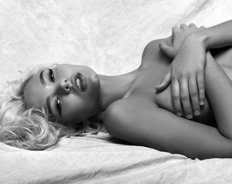 Alesa Kafelnikova 18